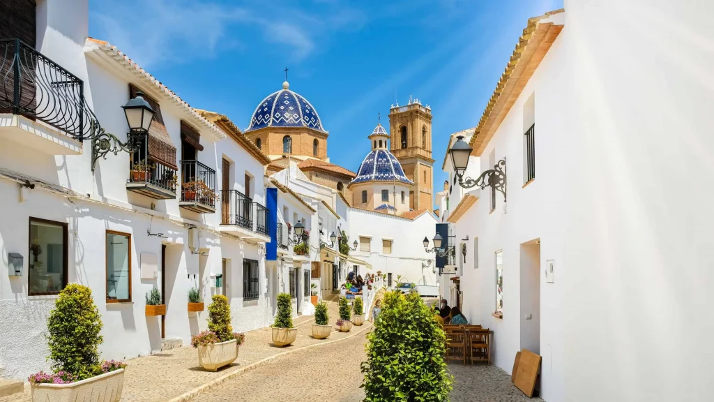 altea-old-town-white-houses