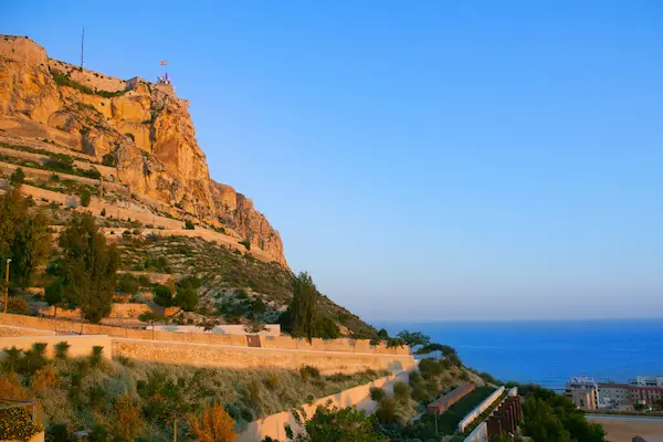 View of Santa Barbara Castle in Alicante with the Mediterranean Sea, a must-see for cruise shore excursions